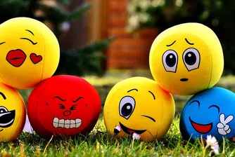 Продадоха на търг първите емотикони