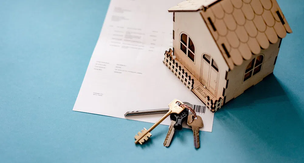 Възстановителна или действителна стойност? На каква база да се застраховаме