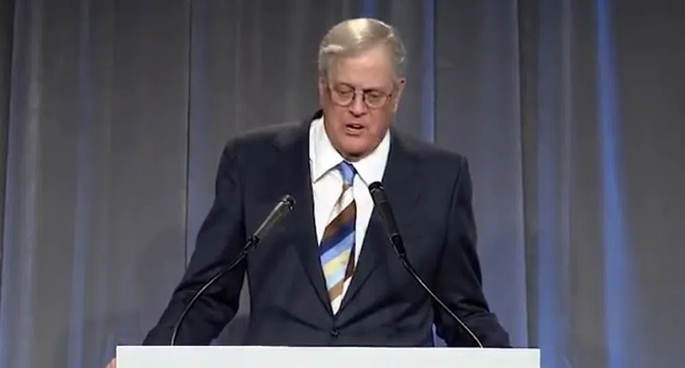 Един от най-богатите хора в света се оттегля от бизнеса