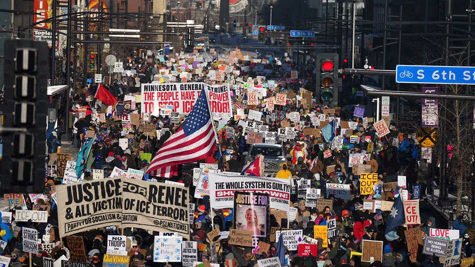 Трета стрелба за месец в Минеаполис, агент на граничната служба убу мъж, снимал действията на ICE