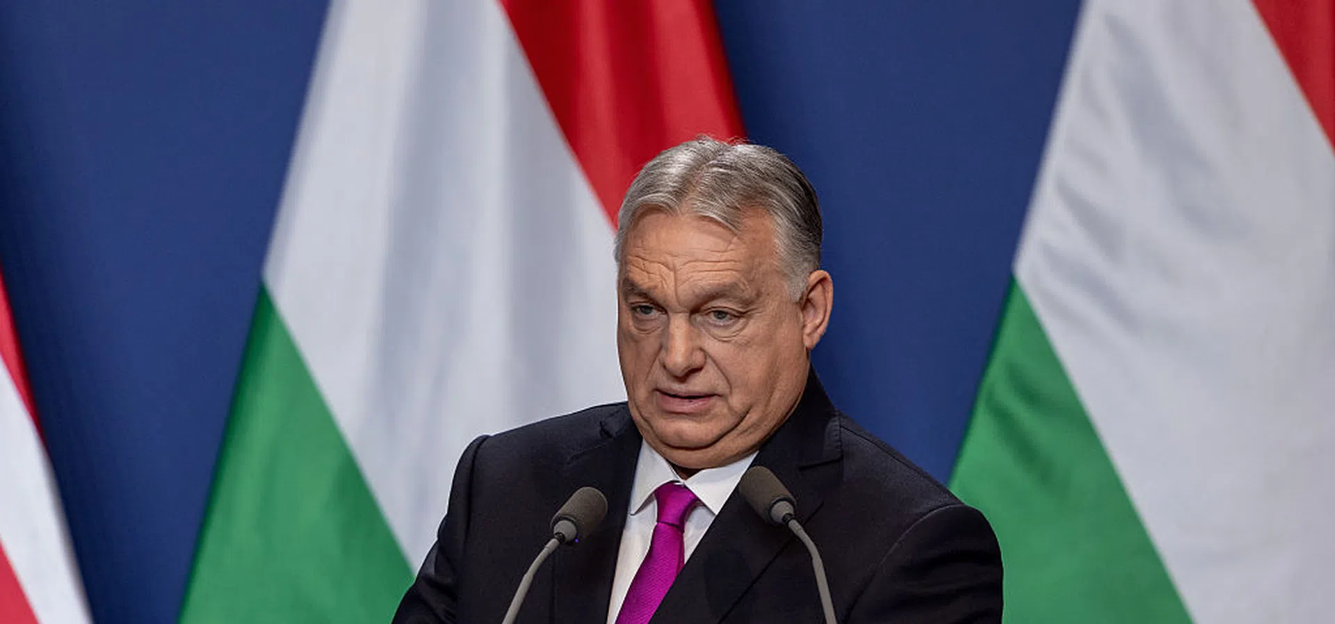 Стратегията на Орбан за изборна победа – битка с ЕС