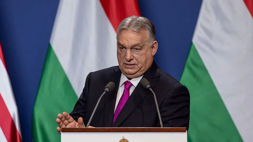 Стратегията на Орбан за изборна победа – битка с ЕС