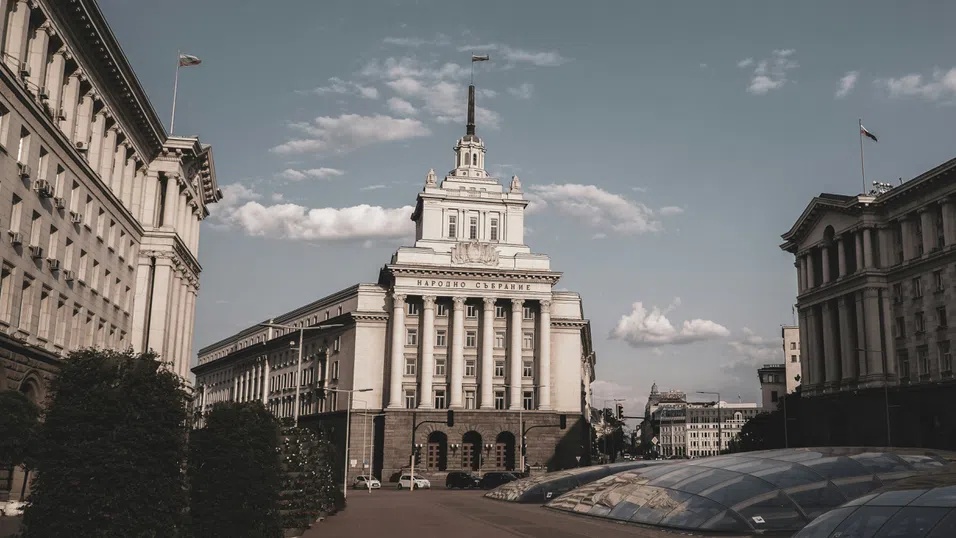 Председателят на Народното събрание Росен Желязков е освободен от длъжност