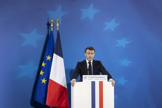 Макрон иска да забрани социалните медии за децата във Франция