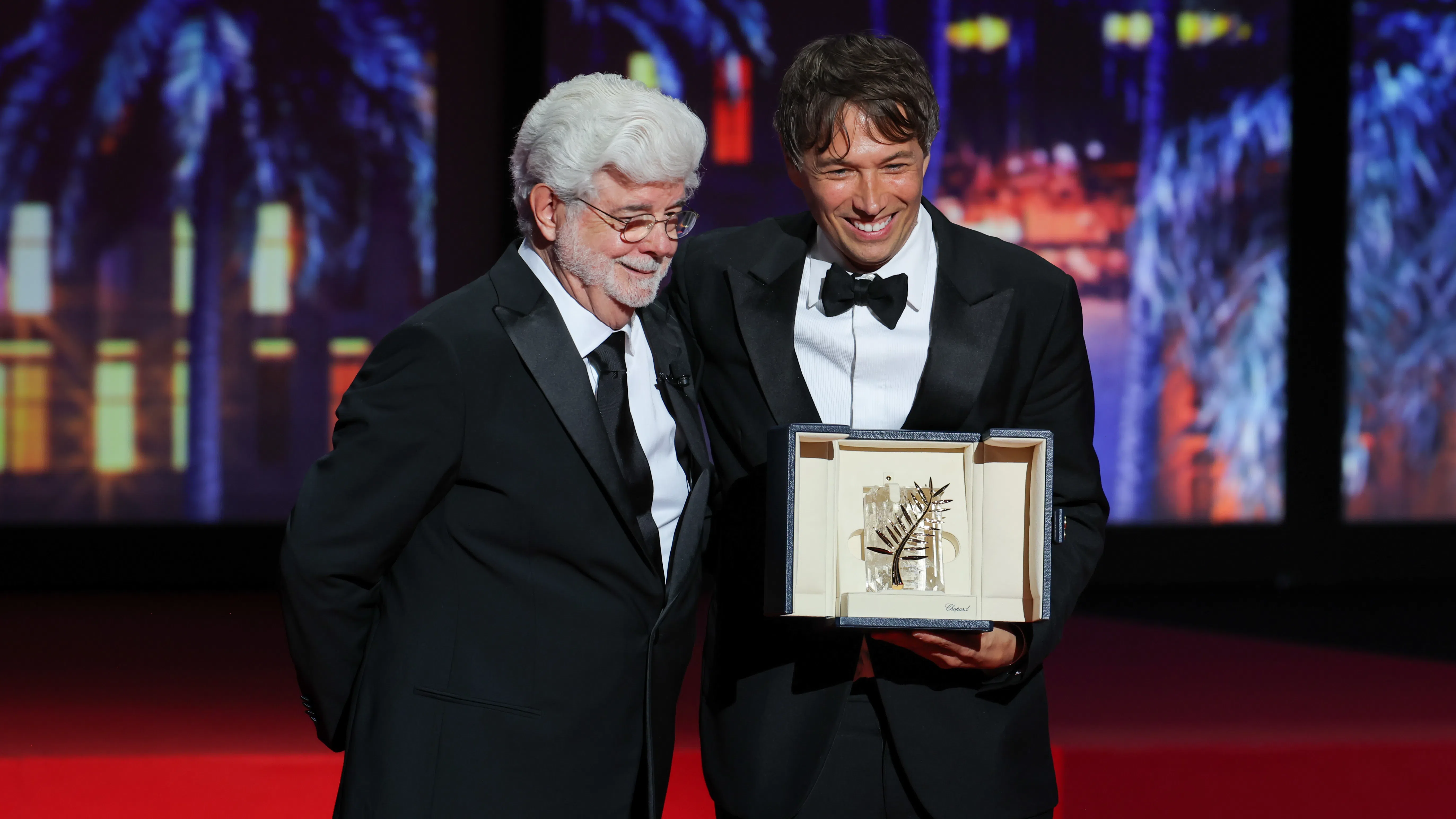 "Анора" на Шон Бейкър спечели отличието "Златна палма" на фестивала в Кан