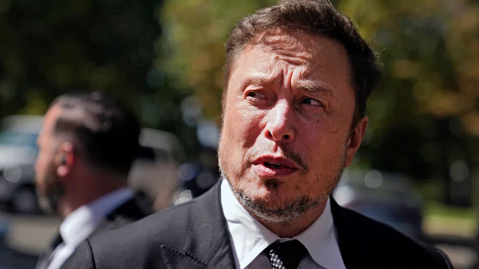 Мъск иска само най-добрите и отрича основен корпоративен принцип в САЩ