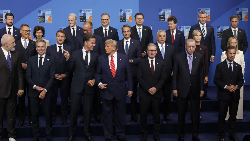 Натискът от САЩ разклаща НАТО и сближава Европа