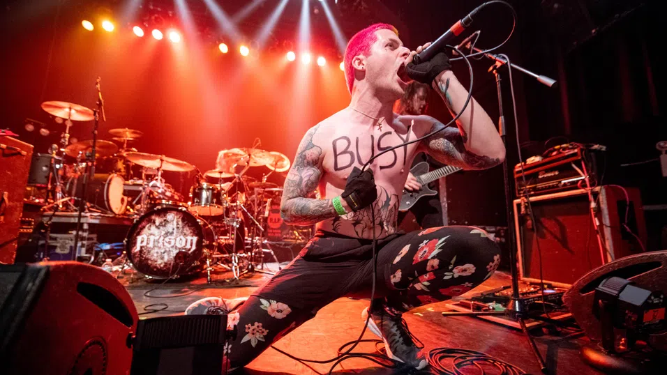 Новата трезвеност: Шумна, дръзка (и леко дразнеща)