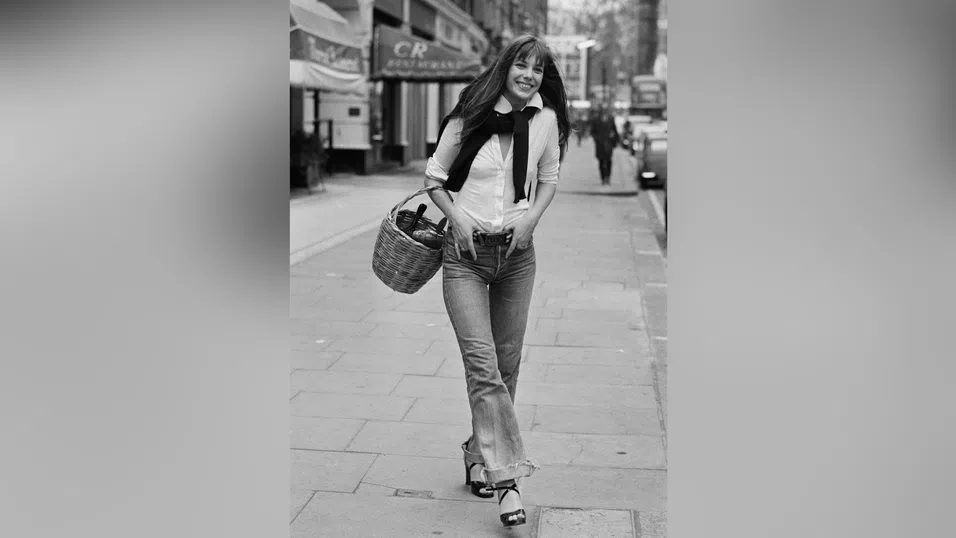 Вечната плетена кошница на Джейн Бъркин: Какво крие историята на най-непрактичния моден аксесоар