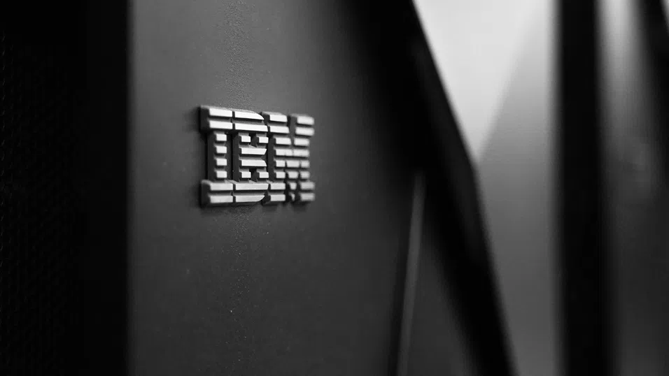 IBM отчете по-високи резултати и приходи за тримесечието