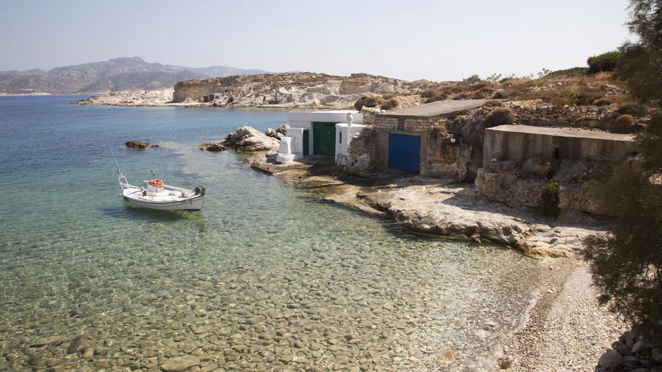 Малкото гръцко островче с най-романтичното кино под открито небе