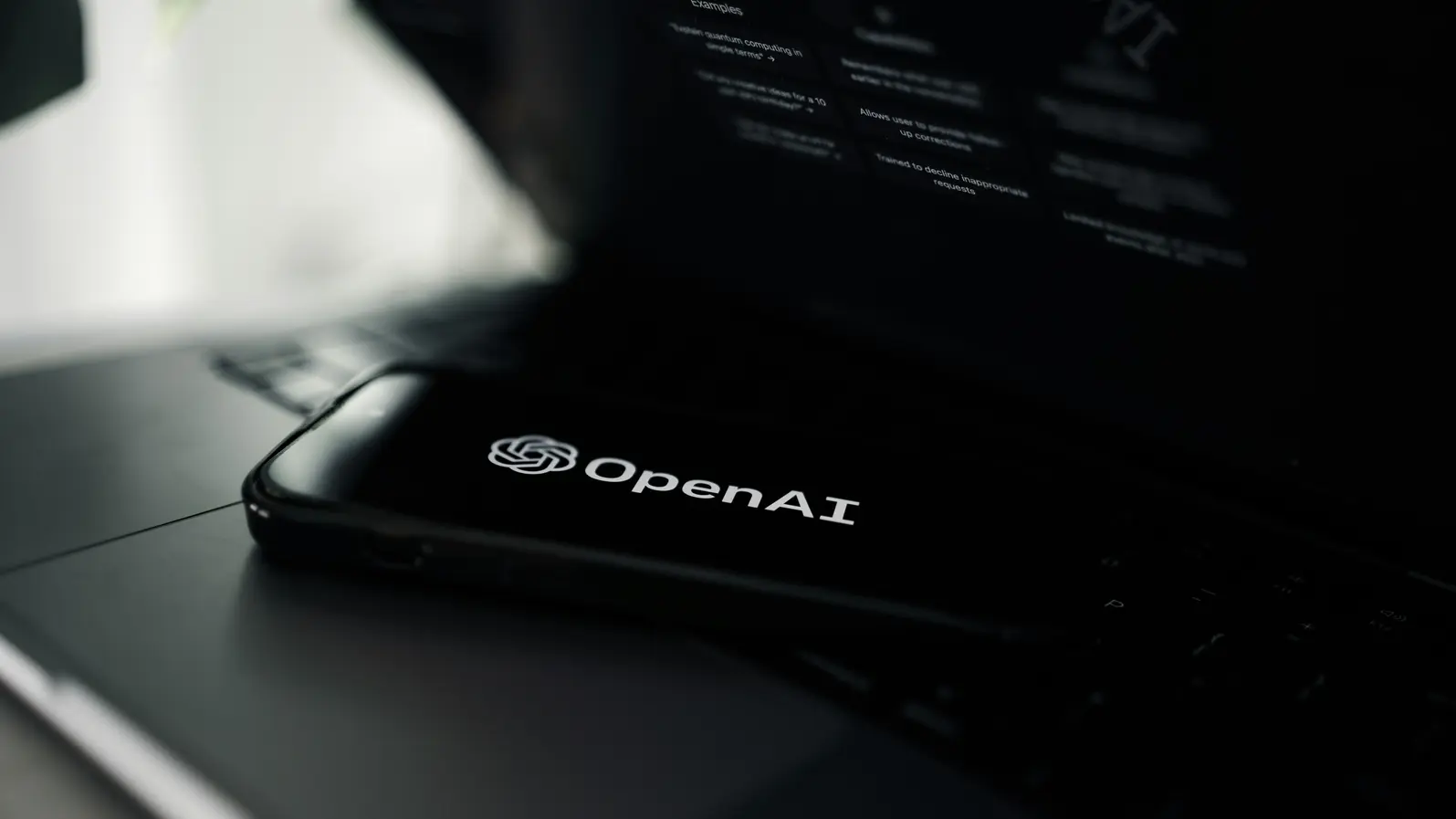 OpenAI блокира руски акаунти в ChatGPT, използвани в тайна кампания за дезинформация