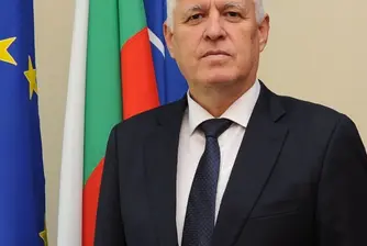 Министърът на отбраната за заплахата от Иран: Много добра хибридна операция, за съжаление, подпомагана от български политици