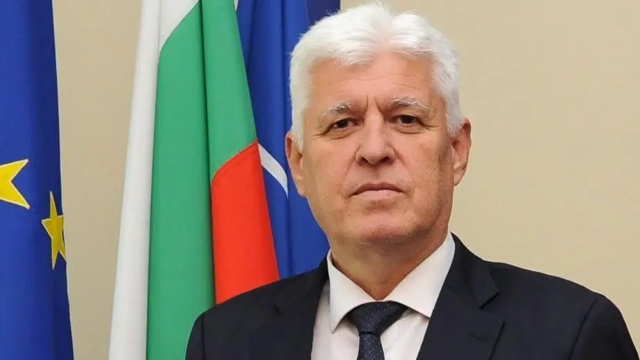Министърът на отбраната за заплахата от Иран: Много добра хибридна операция, за съжаление, подпомагана от български политици