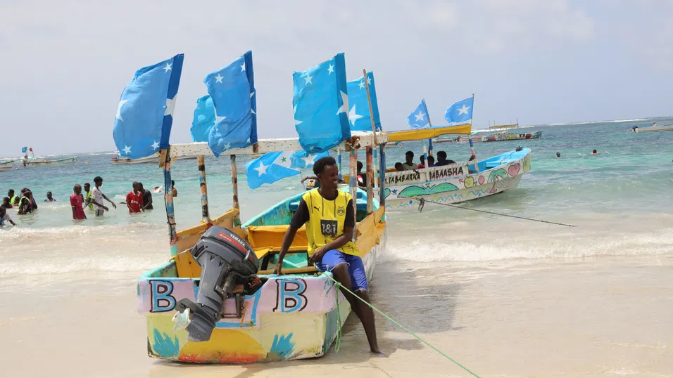 Отвъд табелата „Не пътувай“ - защо някои туристи отиват там, където други виждат само риск