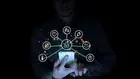 Разузнаване през рекламите: Как данните от телефона се продават на служби и армии