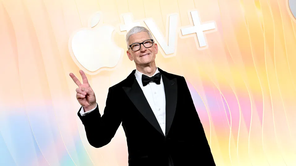 Светът, който Тим Кук построи: Какво оставя след себе си „архитектът“ на Apple?