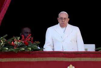 В коледното си послание папа Франциск призова за преговори за прекратяване на войната в Украйна