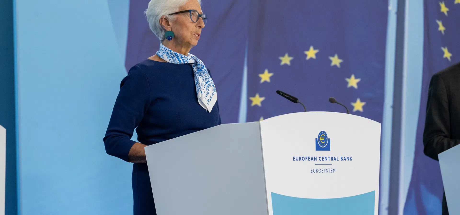 Инфлацията в еврозоната спада, но гражданите остават скептични, заяви Лагард пред ЕП