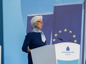 Инфлацията в еврозоната скача рязко над целта на ЕЦБ, достигайки 2,5% през март