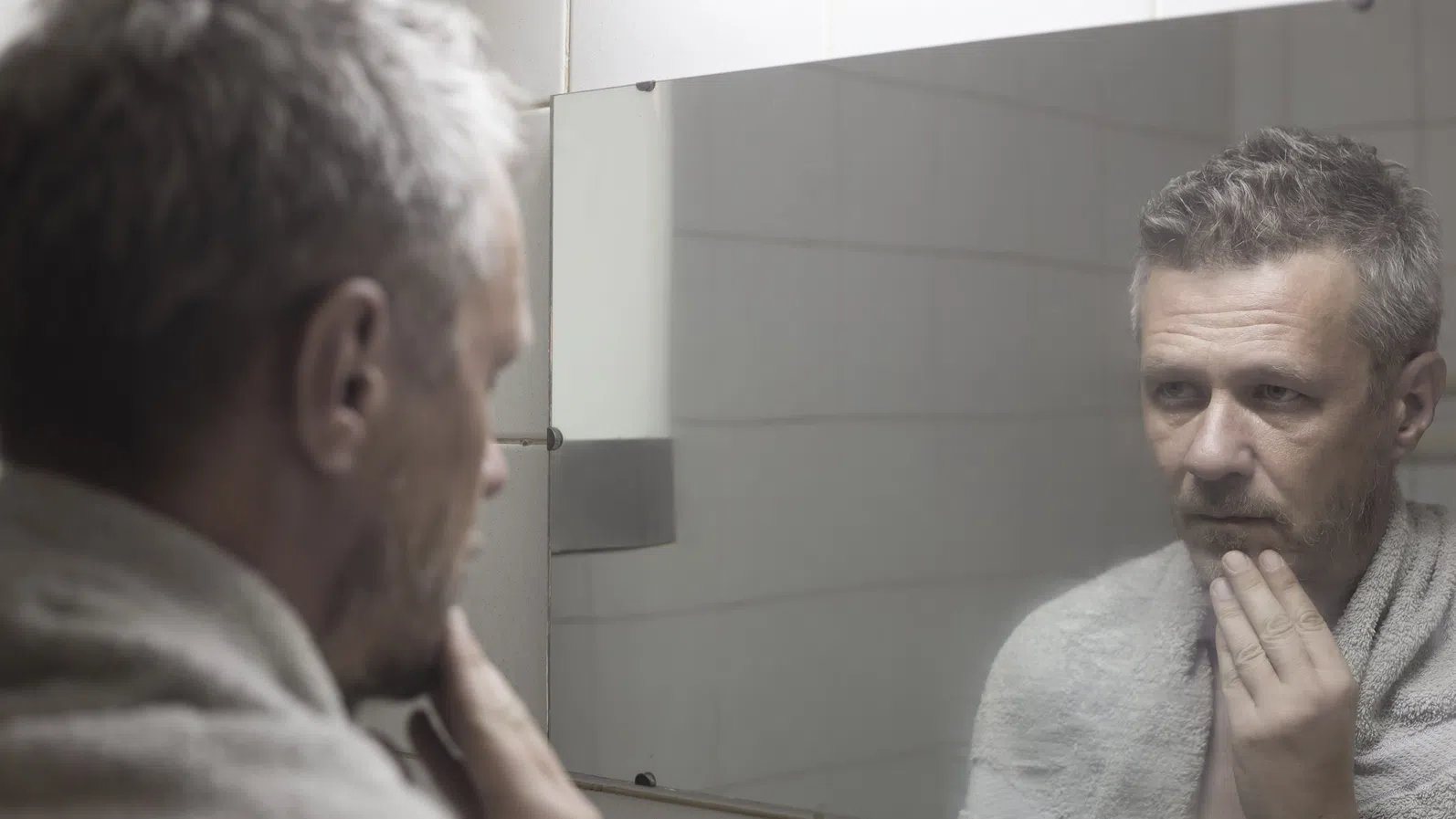 Токсичните „вечни химикали“ може да ускоряват стареенето при мъжете в средна възраст