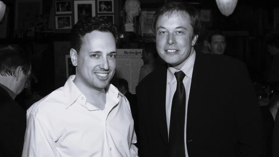 „Благодаря ви за пушенето“: Как Мъск стана като героя  от единствения филм, който продуцира