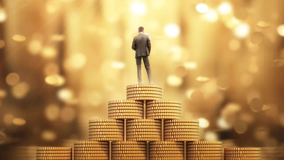 Златото изпреварва S&P 500: Какво означава това за страховете от рецесия и фондовия пазар?