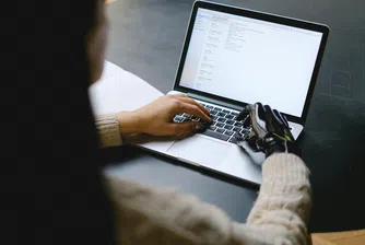 Как изкуственият интелект ни учи да бъдем по-човечни?