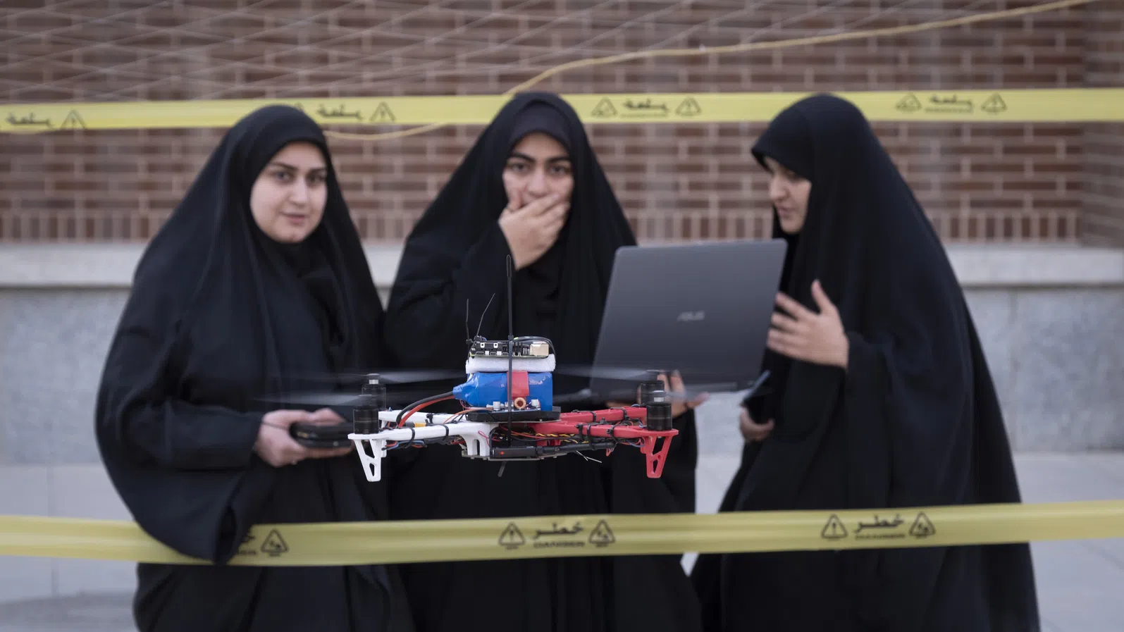 Иран получава дронове от Русия – и усвоява новия модел на война