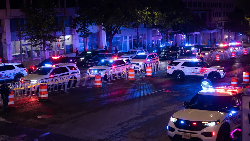 Зад кулисите в балната зала: Какво се случи на вечерята с Тръмп и журналисти, белязана от стрелба, хаос и объркване