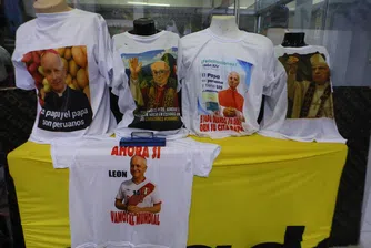 Папска мания: Американците превърнаха избора на Лъв XIV в цяла индустрия