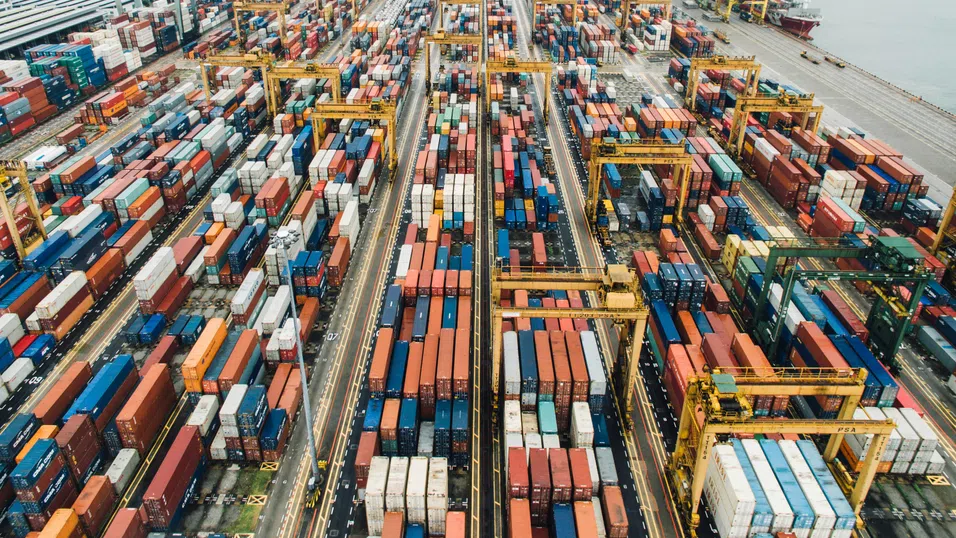 Как бизнесът намира начин да заобиколи митата на Тръмп – напълно законно