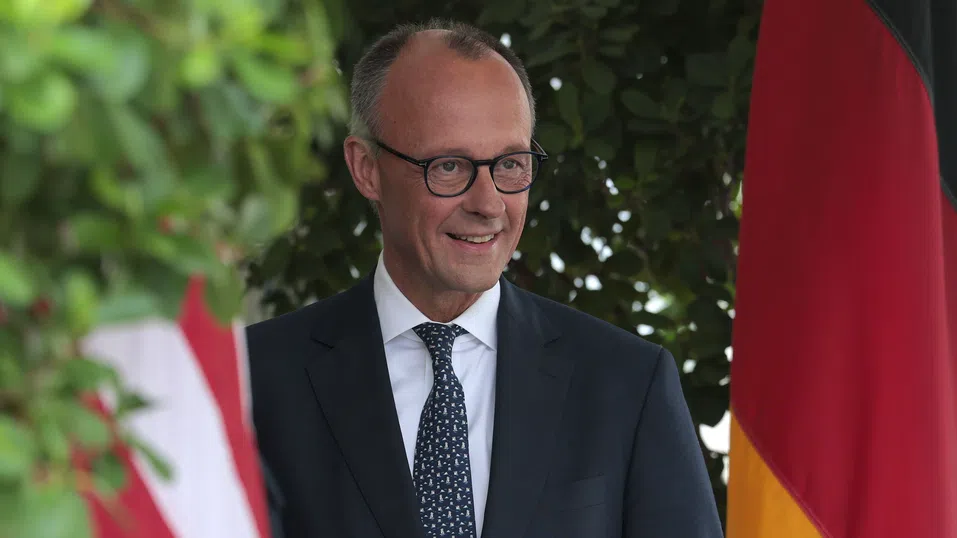 Мерц иска търговска сделка с Тръмп до дни. Защо Брюксел „бави топката“