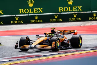 Rolex е официален спонсор на Формула 1 от 2013 г. насам, като характерните за нея зелени и златни реклами станаха почти неразделна част от пистите
