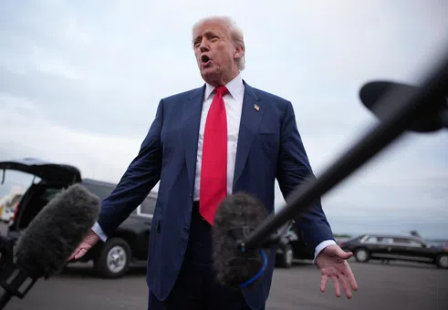 Тръмп заплаши да бомбардира инфраструктурата на Иран след спасителната операция на САЩ за изчезнал летец