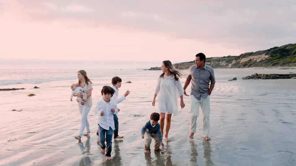 Луксът за милиардерите през 2025 – семейство с много деца