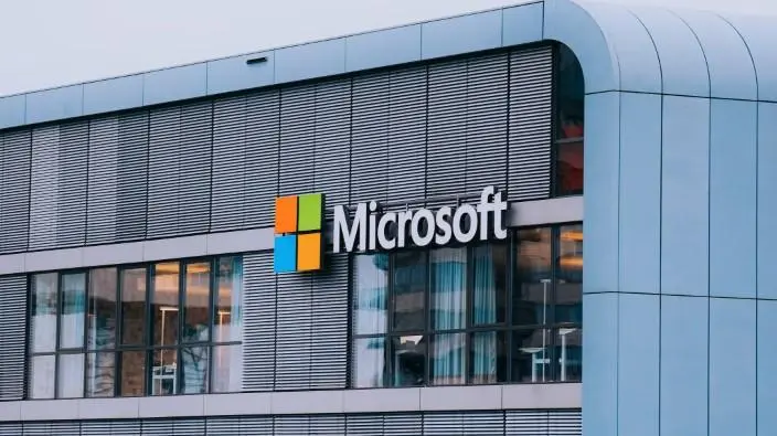 Microsoft предлага доброволно напускане с обезщетение на 60 000 служители