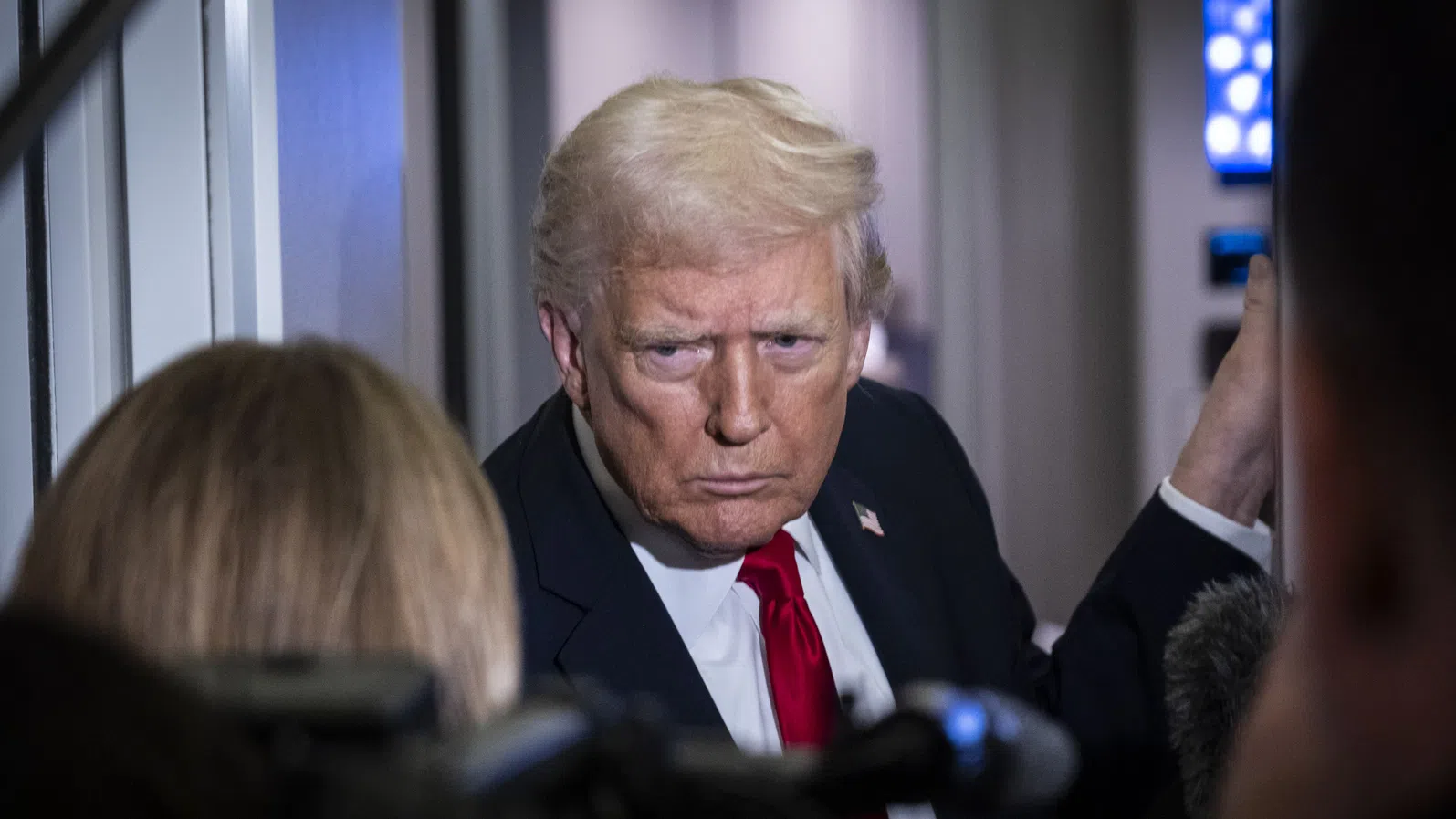 Тръмп премахна расистка публикация за семейство Обама след остра обществена реакция