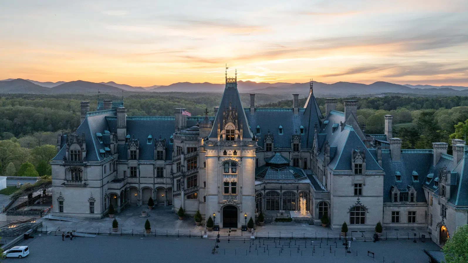 Най-великолепният дом в света: Имението на супербогаташа Вандербилт