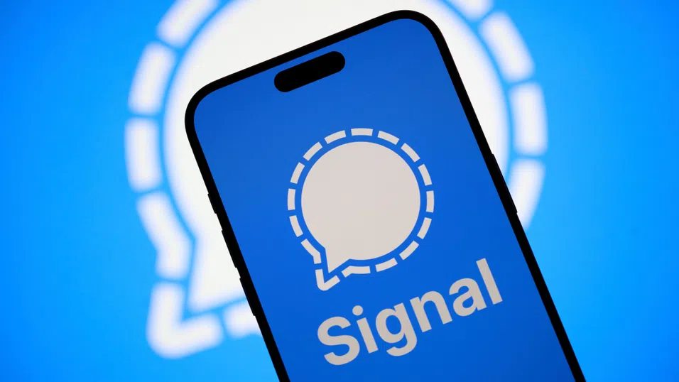 Криптирано... но не чак толкова: Приложението, което се оказа в центъра на военна драма в Белия дом