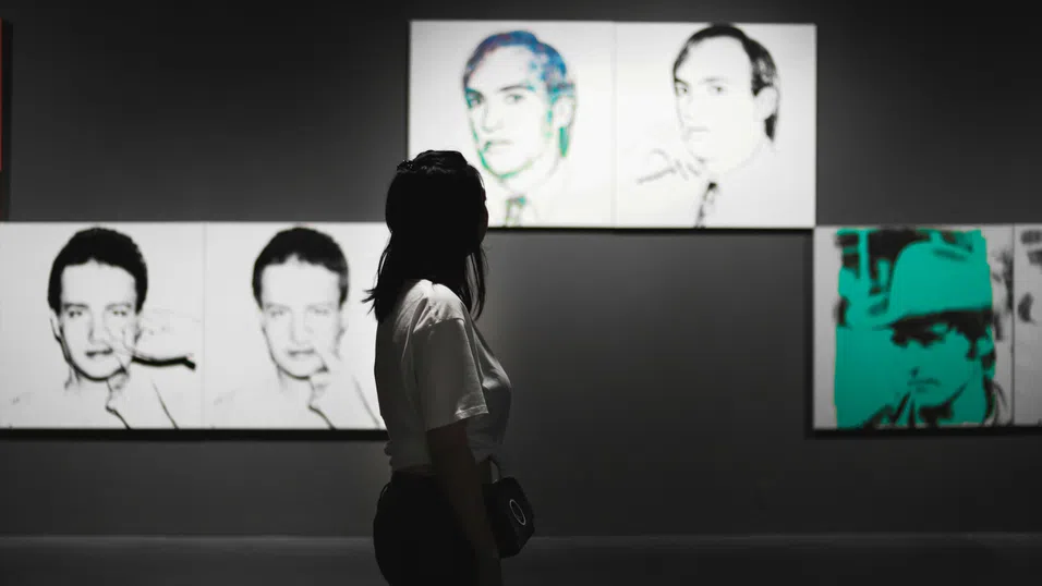 Продажбите на изкуство буксуват, търсенето на частни самолети и луксозни яхти расте стремглаво