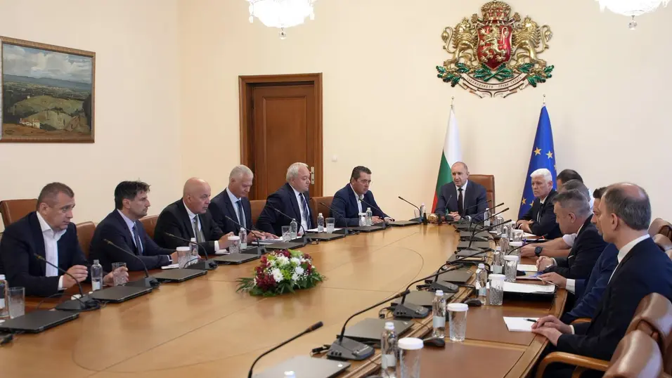 Иран: Българските управляващи трябва да понесат отговорност за опасното решение да приемат американски самолети