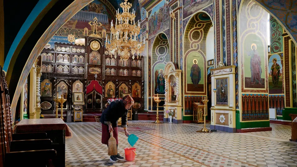 Купете си свещениците. Как Русия прокарва пропаганда през църквата в Молдова