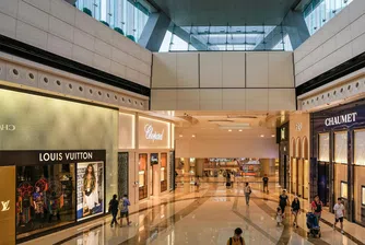 Вечеря с директор, VIP асансьор: Луксът се бори за китайския пазар с персонализирано ухажване