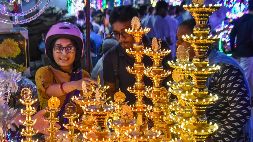 Индийците са похарчили около 11 млрд. долара за злато по време на Дивали