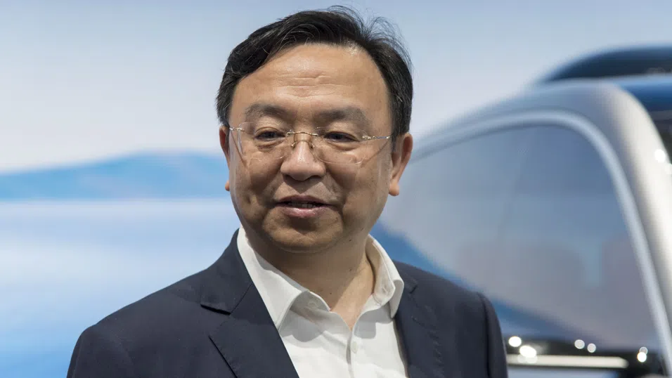 Основателят на BYD Ван Чуенфу: Бедният сирак, който стана най-богатият човек в Китай