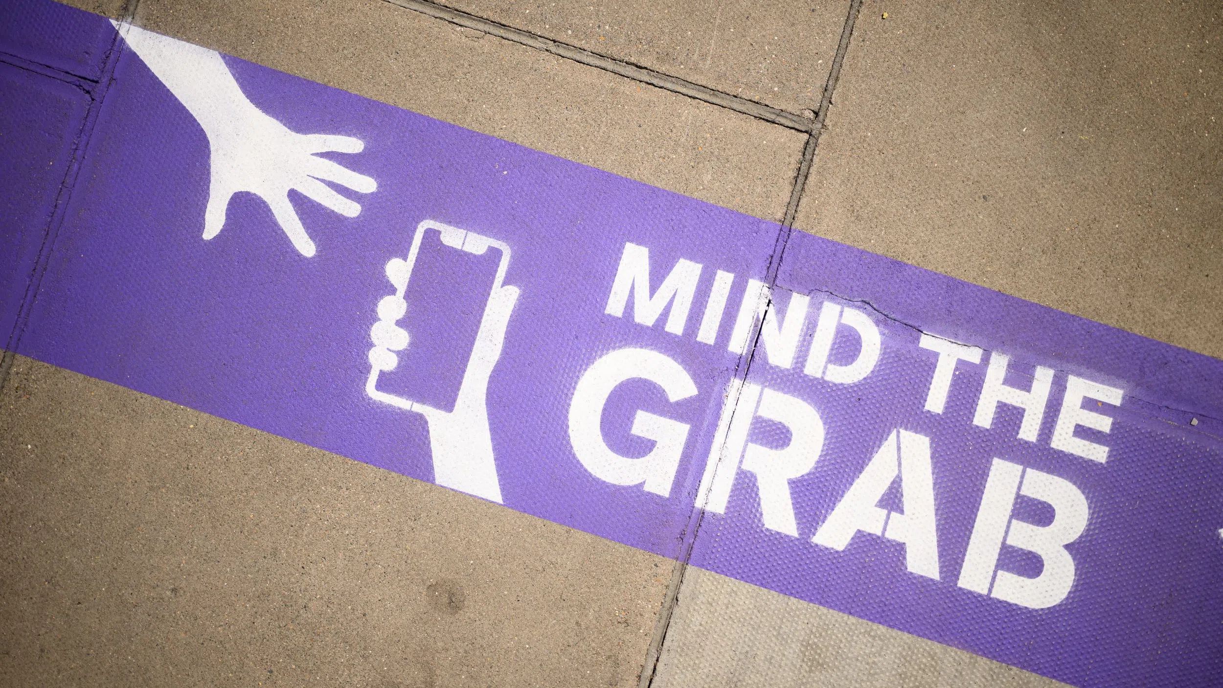 Градината на откраднатите телефони: Странното убежище на джебчиите в сърцето на Лондон