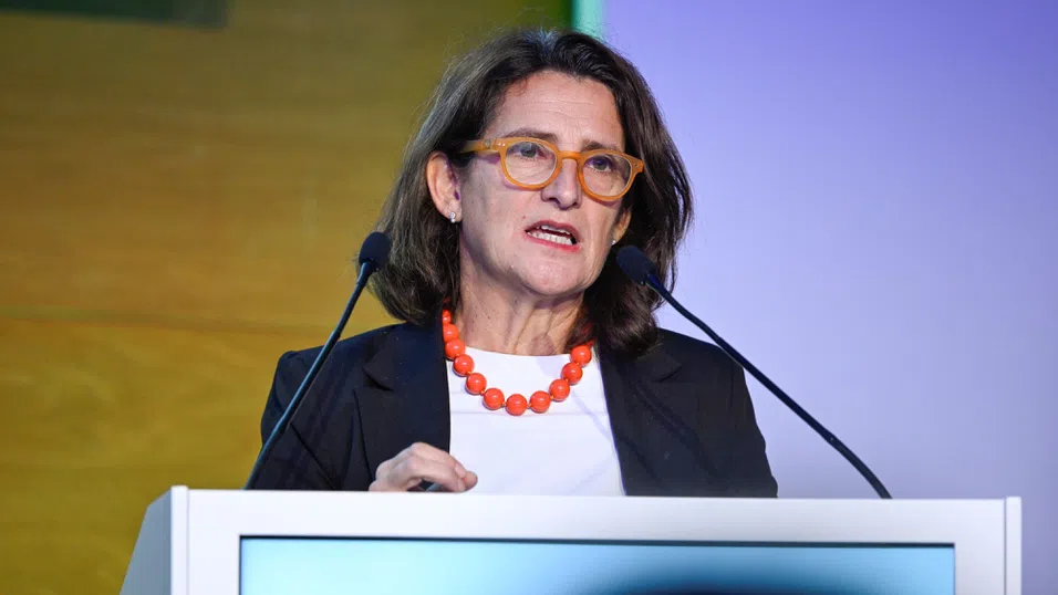 Тереса Рибера: Вашингтон изнудва Европа в търговските преговори