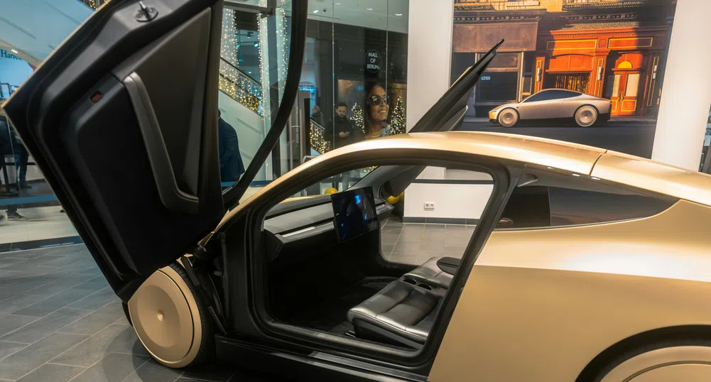 Waymo, Tesla, Zoox: Кой къде е в надпреварата за роботизирани таксита