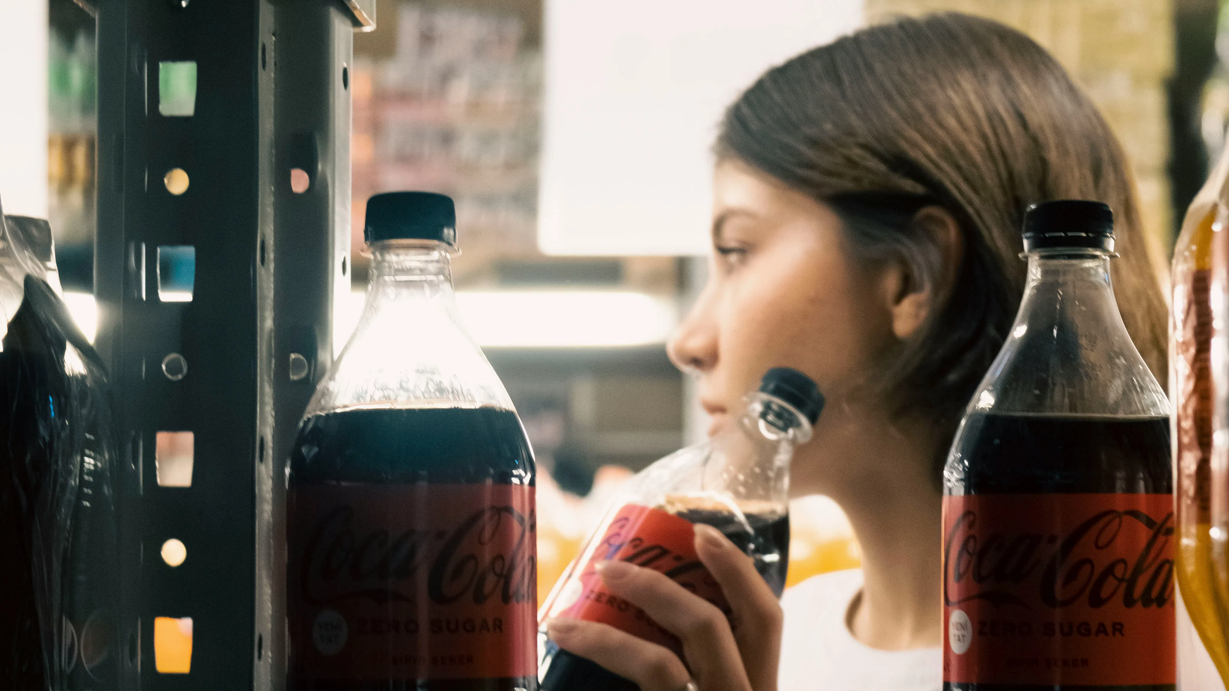 Coca-Cola изтегля напитките си от някои европейски пазари заради опасен химикал